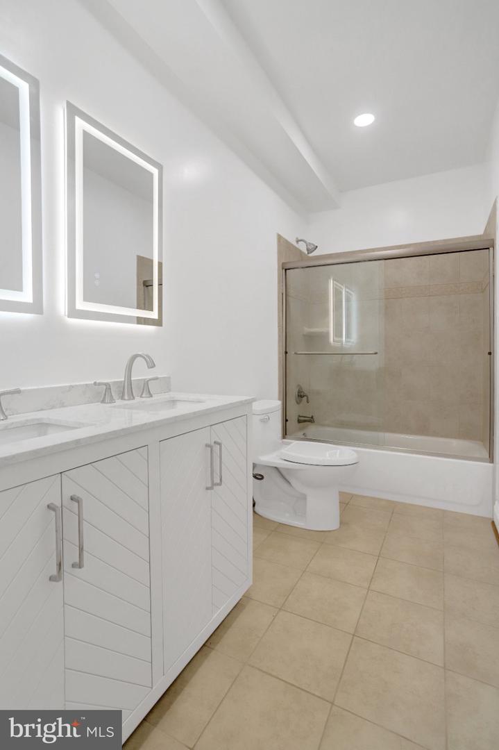 8305 Covington Woods Ct #basement Property Photo 11