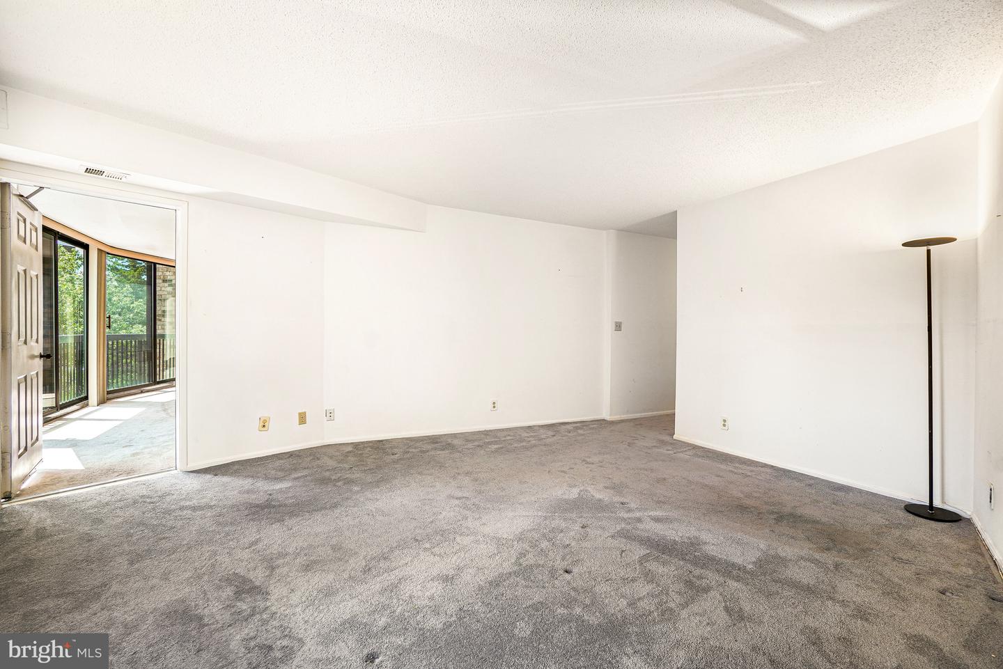5904 Mount Eagle Dr #114 Property Photo 20