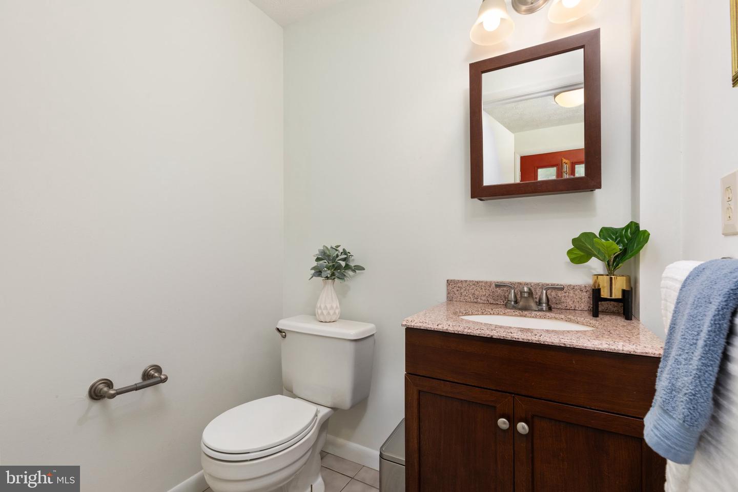 2323 Middle Creek Ln Property Photo 10