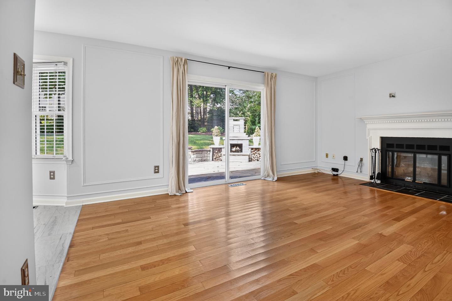 6143 Poburn Landing Ct Property Photo 9