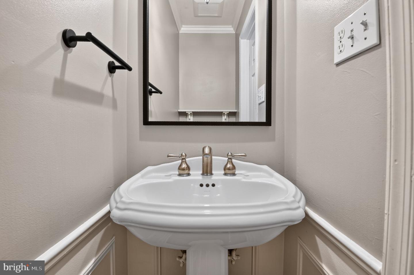 6143 Poburn Landing Ct Property Photo 18