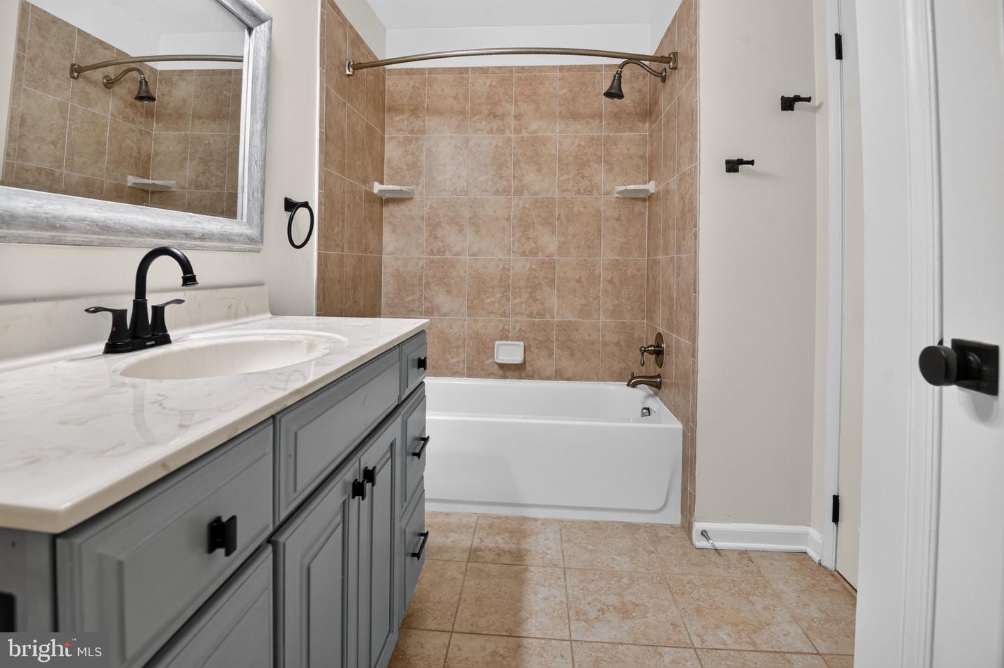 6143 Poburn Landing Ct Property Photo 34