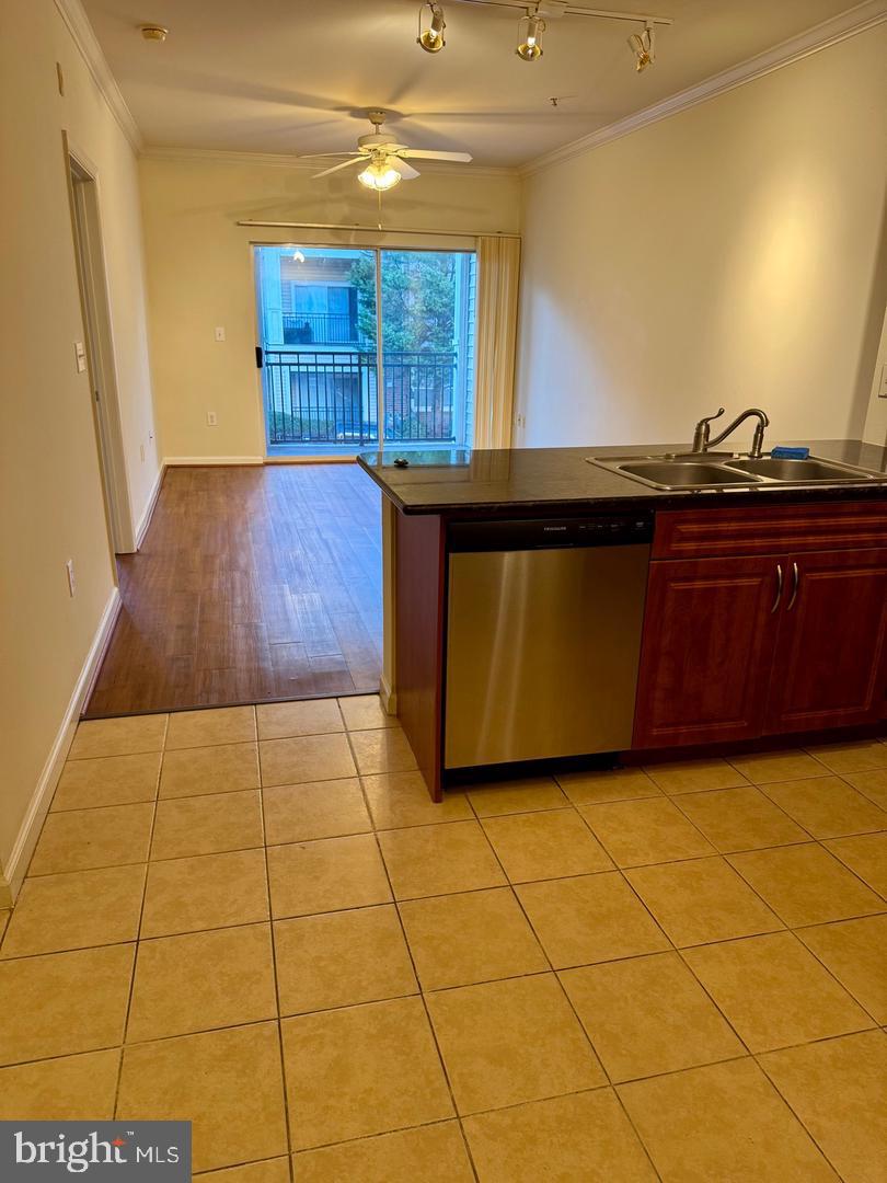 12945 Centre Park Cir #204 Property Photo 4