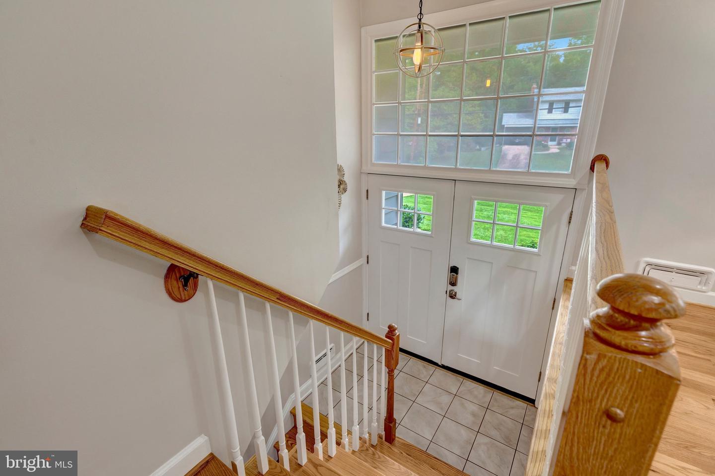 9301 Santayana Dr Property Photo 9