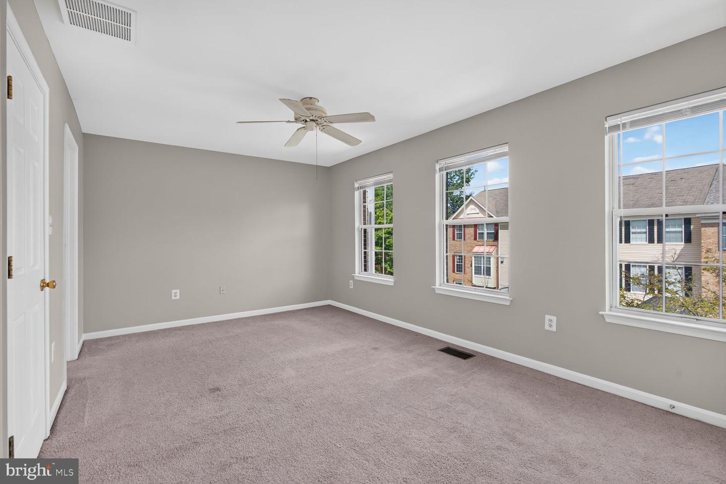 2432 Clover Field Cir Property Photo 12
