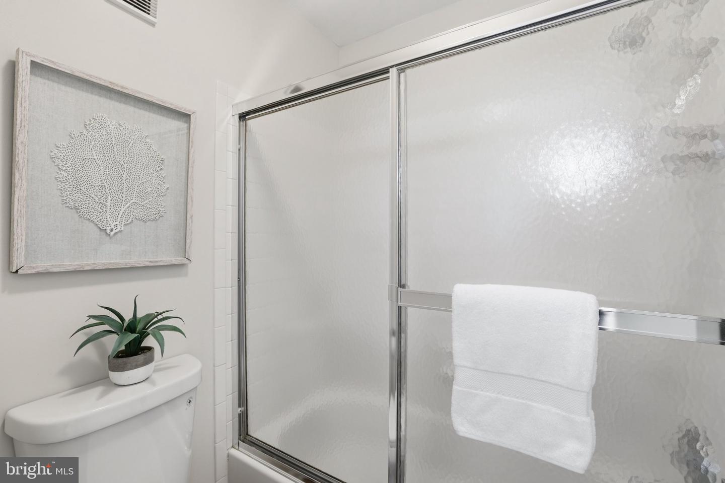 2946 Yarling #2946 Property Photo 21