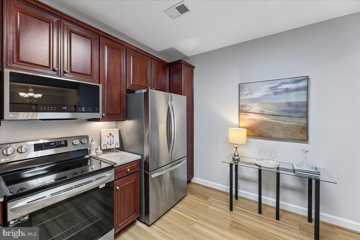 7880 Rolling Woods Ct #2103 Property Photo 7