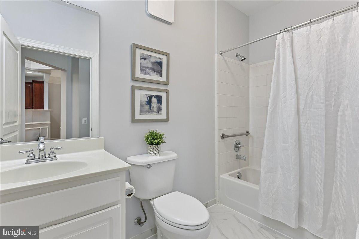 7880 Rolling Woods Ct #2103 Property Photo 27