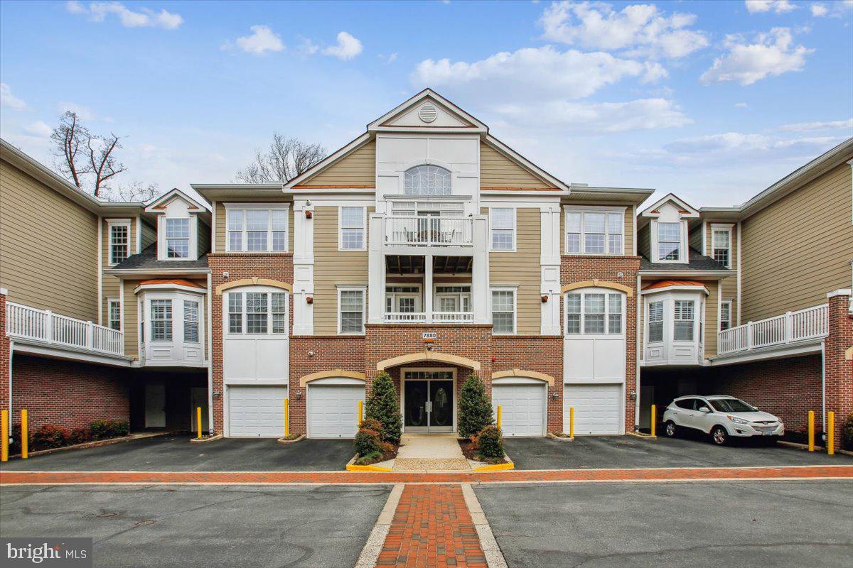 7880 Rolling Woods Ct #2103 Property Photo 45