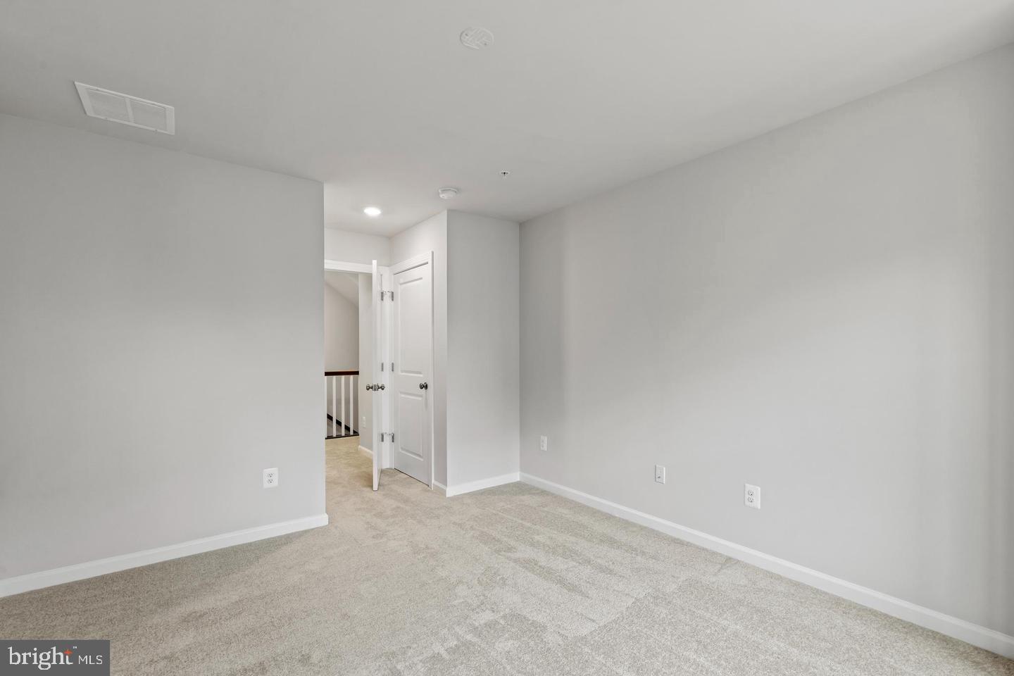 2400 Stella Pl Property Photo 22