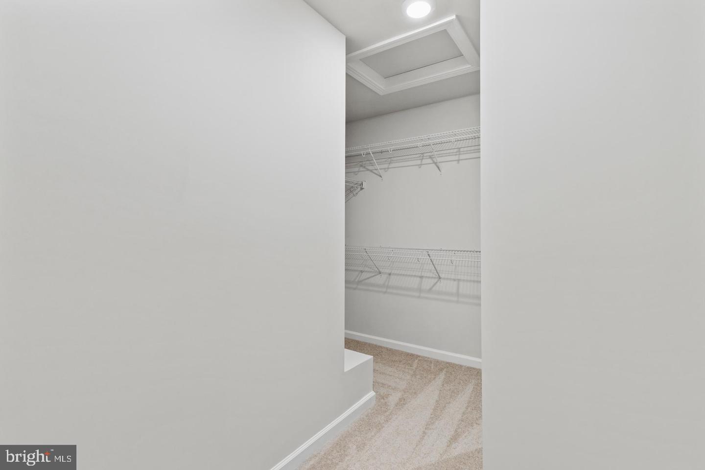 2400 Stella Pl Property Photo 30