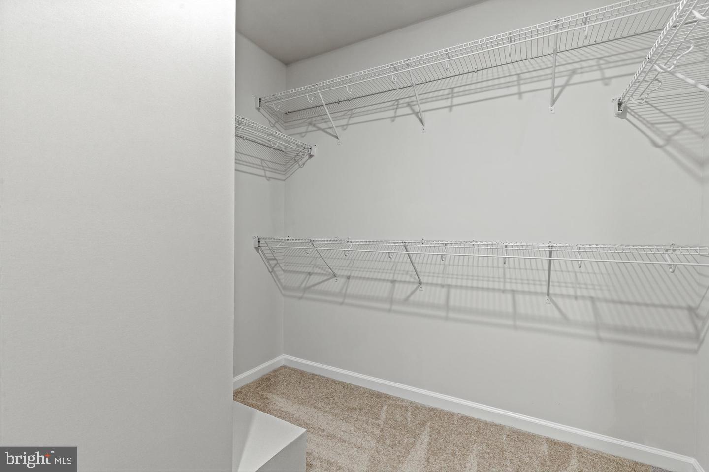 2400 Stella Pl Property Photo 31