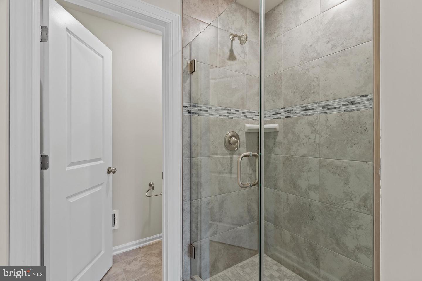 2400 Stella Pl Property Photo 35