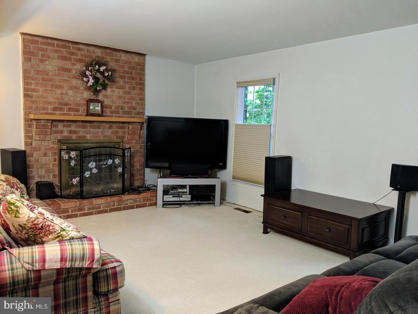 8465 Sevan Ct Property Photo 4