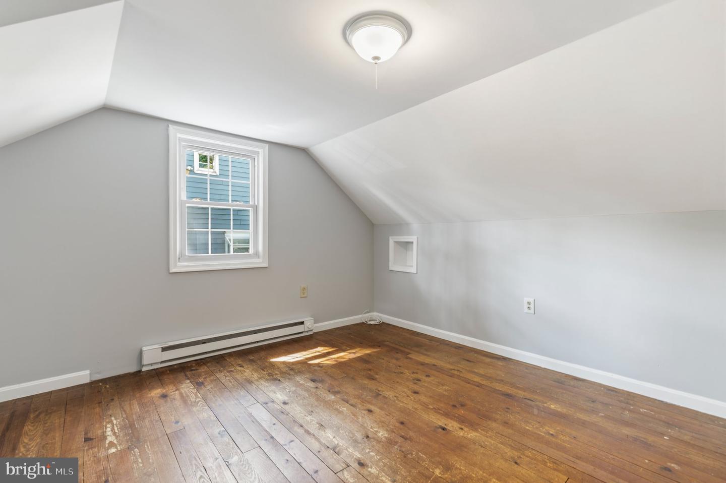 6416 13th St Property Photo 17
