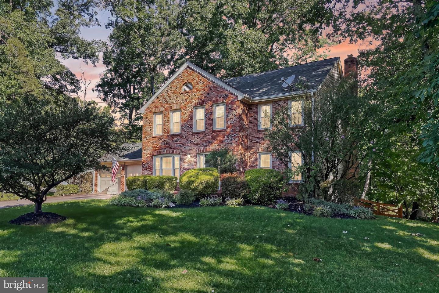 10602 Battalion Landing Ct Property Photo 1