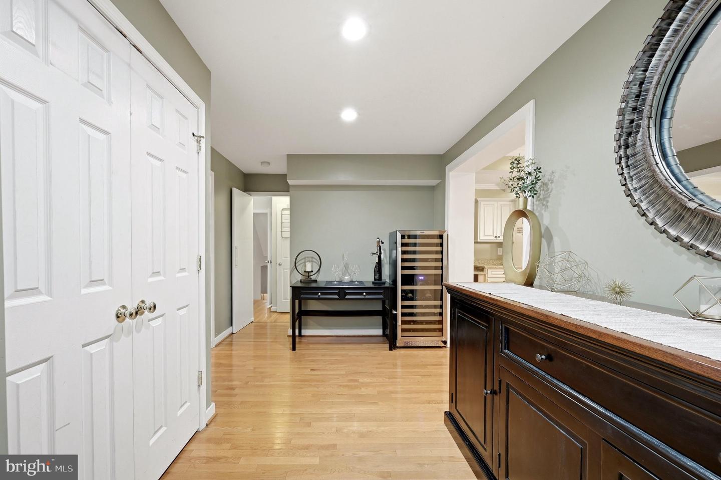 1825 Dalmation Dr Property Photo 12