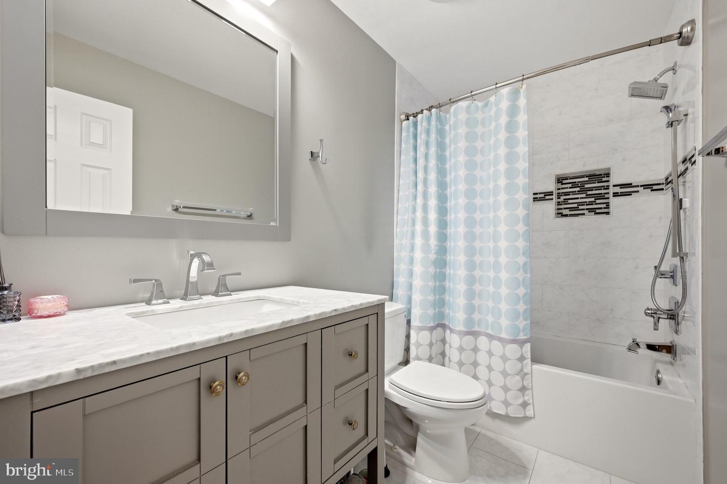 1825 Dalmation Dr Property Photo 31