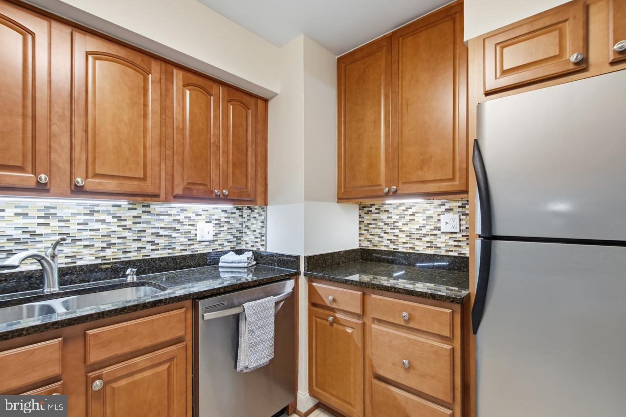 5901 Mount Eagle Dr #111 Property Photo 4