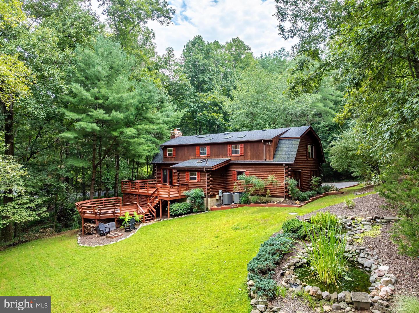10898 Woodleaf Ln Property Photo 1