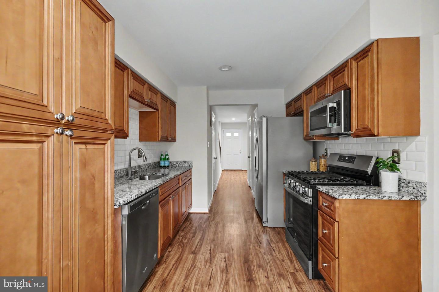 5727 Oakshore Ct Property Photo 15