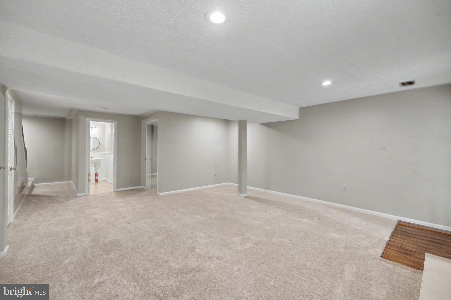 5727 Oakshore Ct Property Photo 36