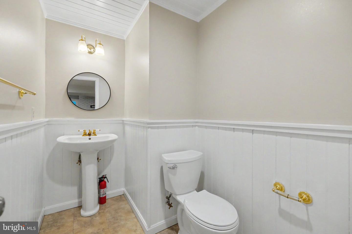 5727 Oakshore Ct Property Photo 38