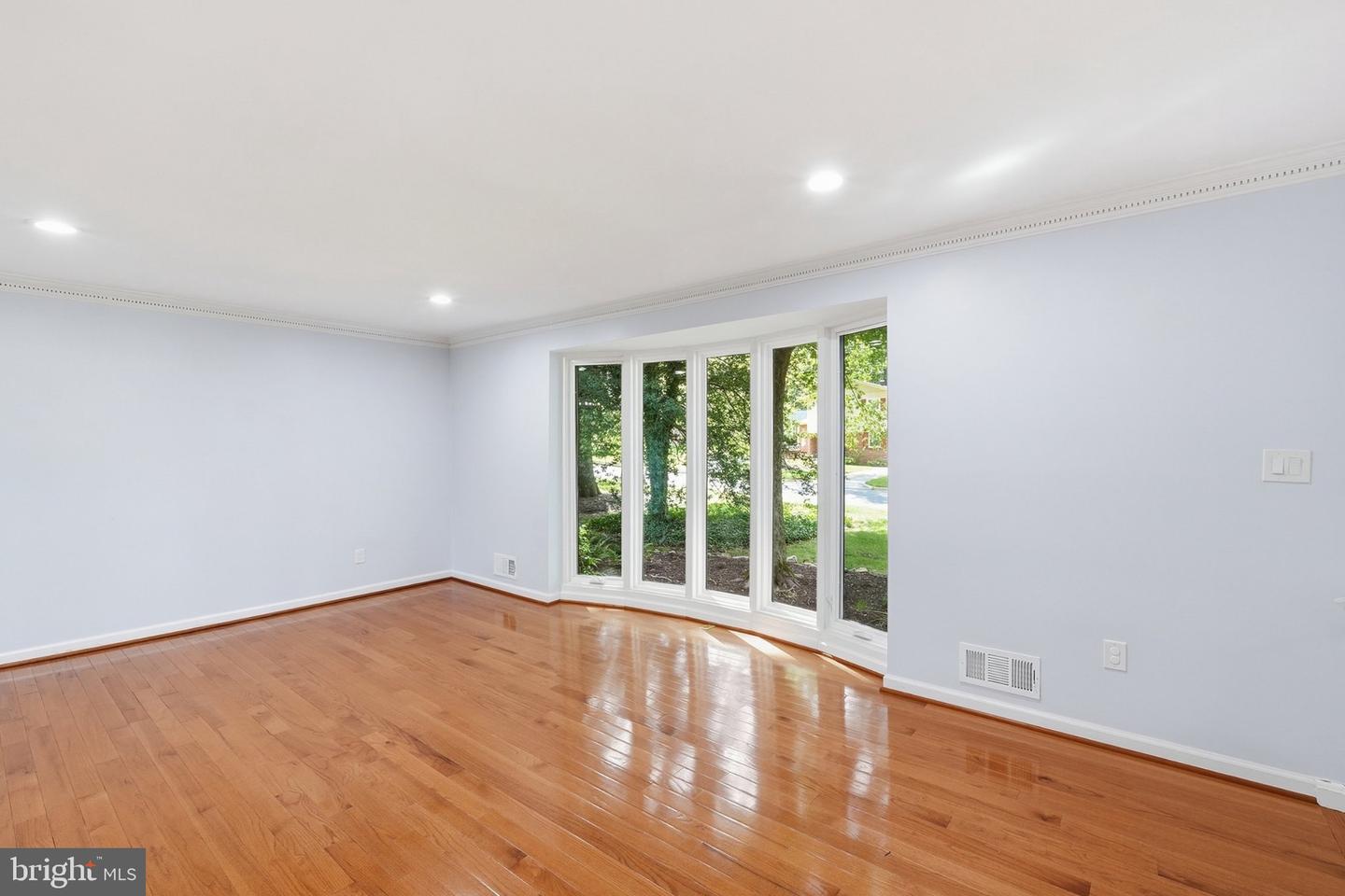 3803 Tall Oak Ct Property Photo 5
