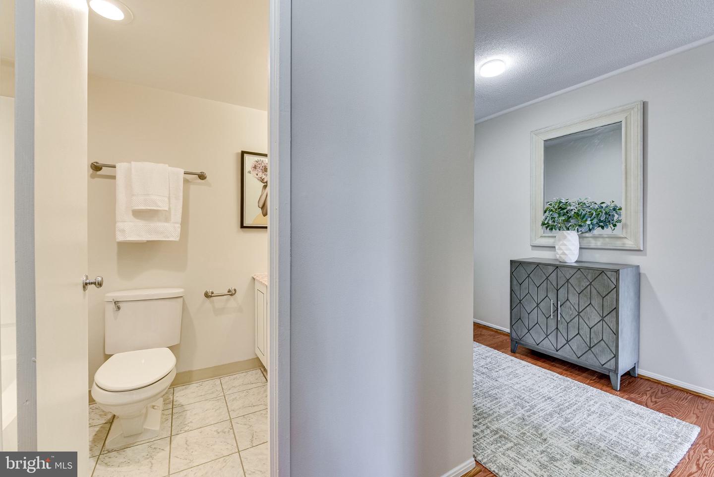 8370 Greensboro Dr #516 Property Photo 11