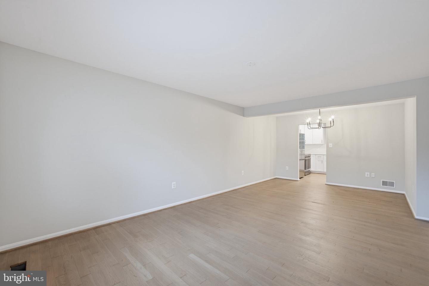 9904 Longford Ct Property Photo 9