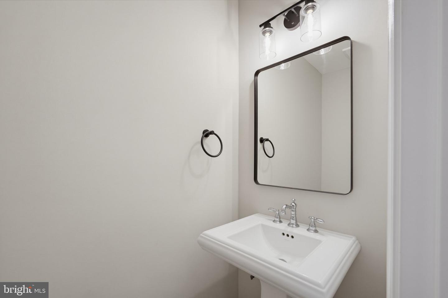 9904 Longford Ct Property Photo 15