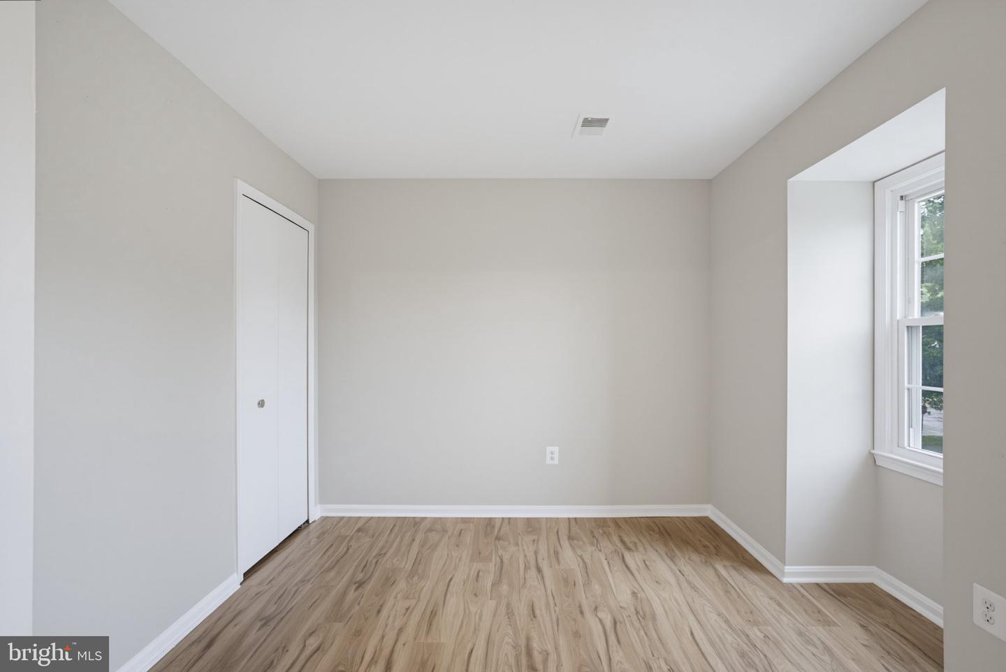 9904 Longford Ct Property Photo 20