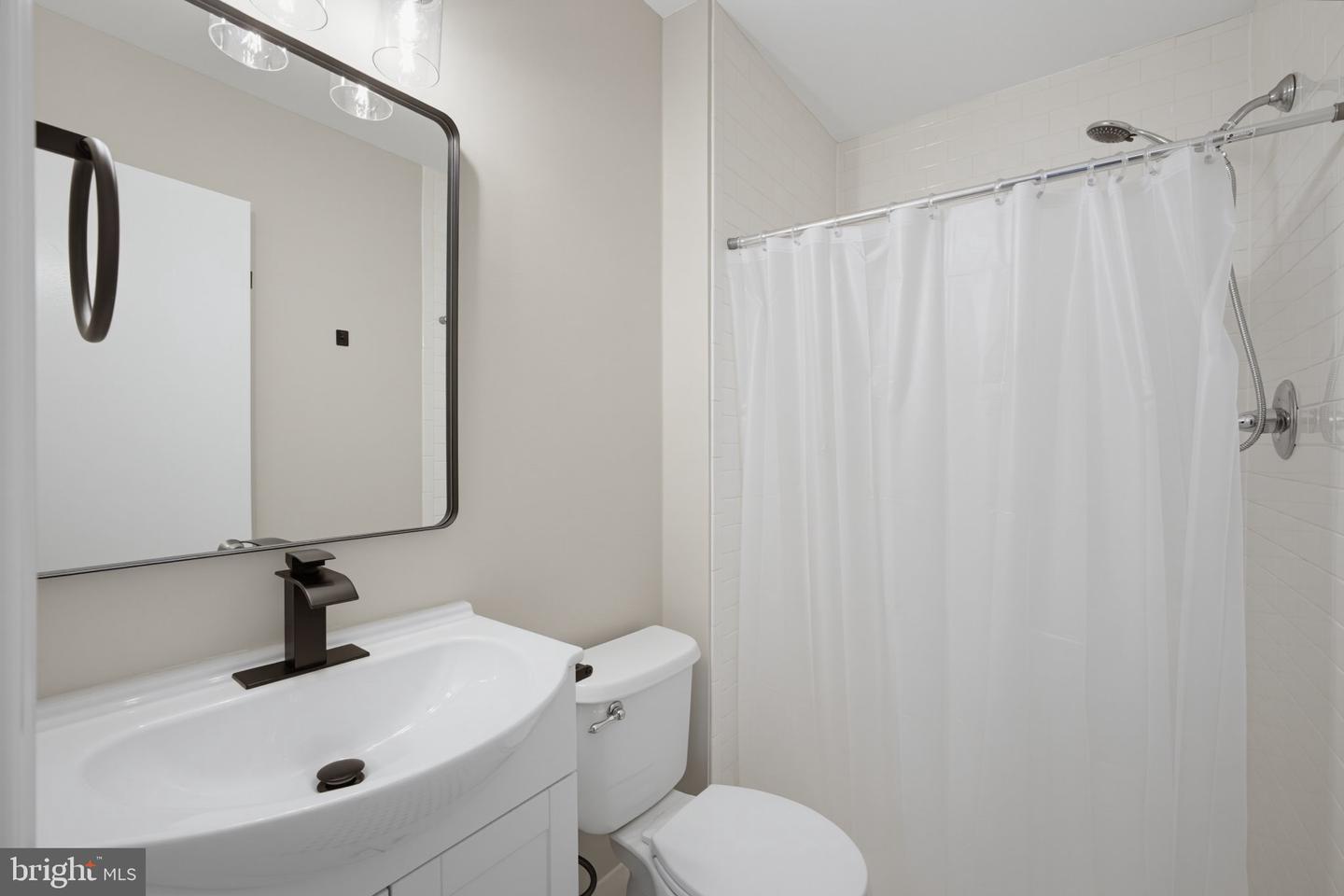 9904 Longford Ct Property Photo 26