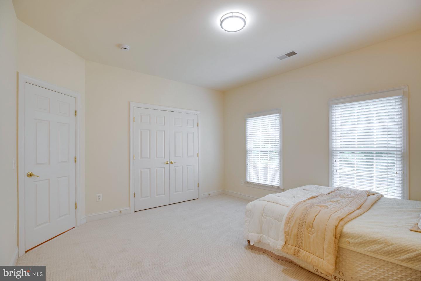 4506 Arniel Pl Property Photo 44