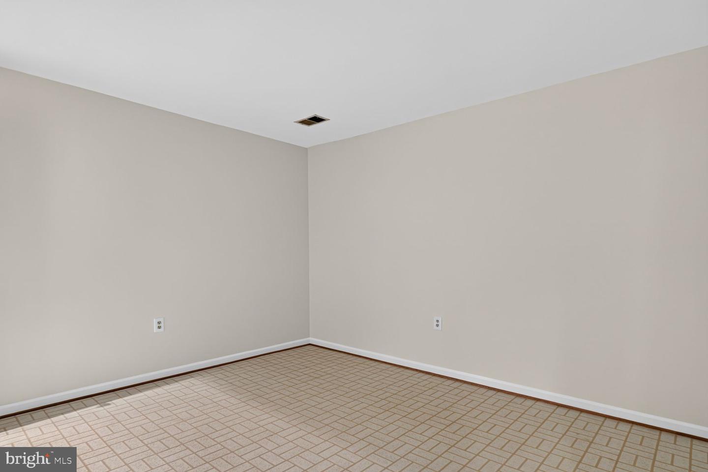 6548 Bermuda Green Ct Property Photo 20