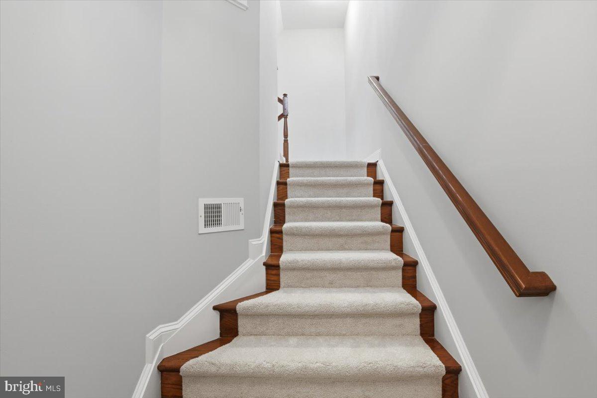 4363 Patriot Park Ct Property Photo 26