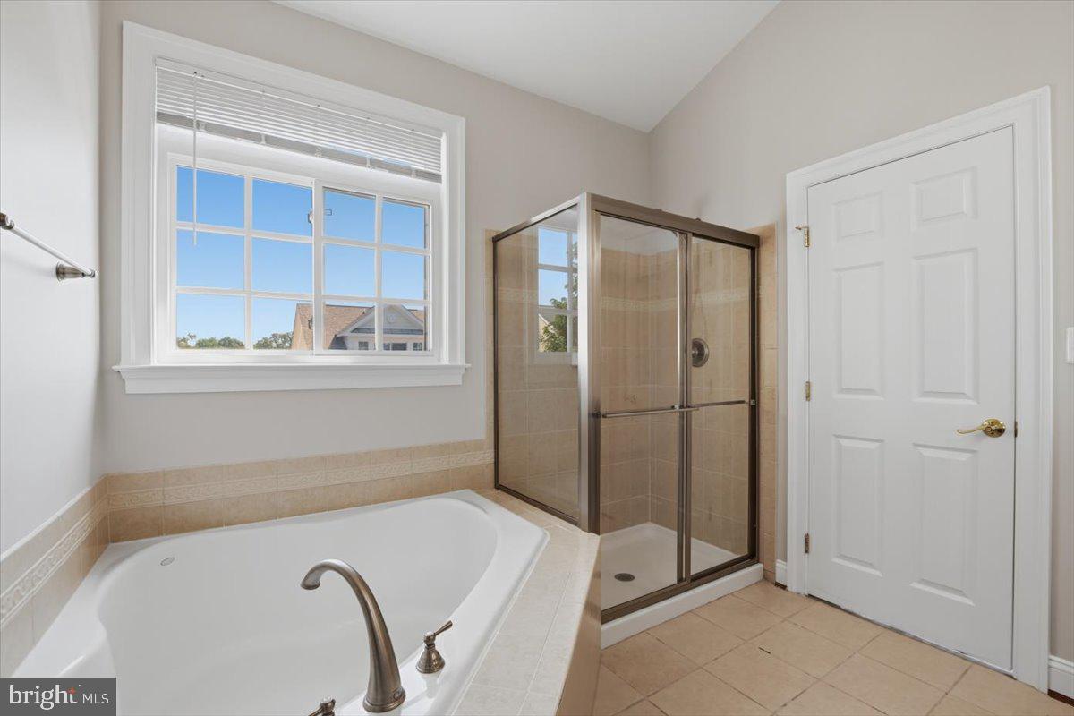 4363 Patriot Park Ct Property Photo 33