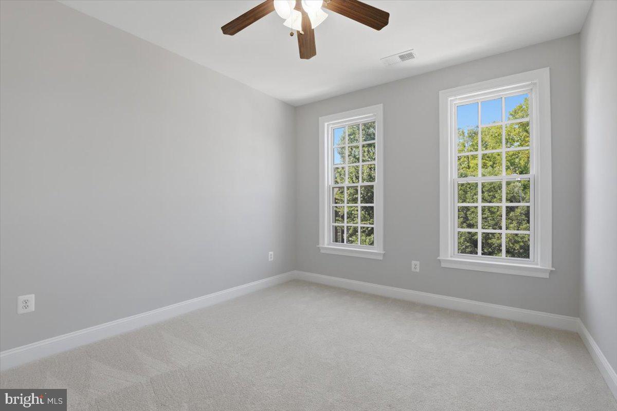 4363 Patriot Park Ct Property Photo 38