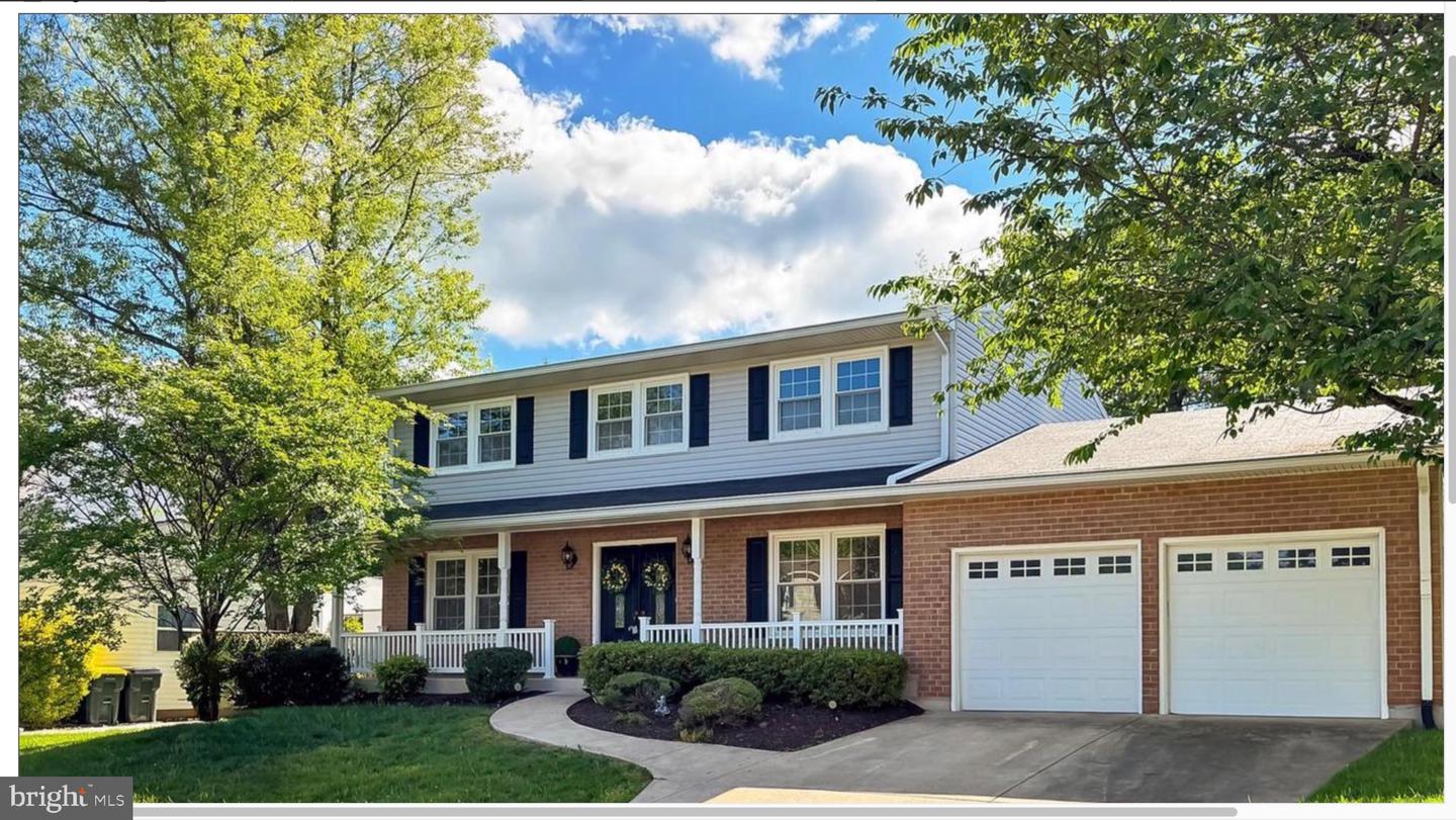 13407 Brookfield Dr Property Photo 1
