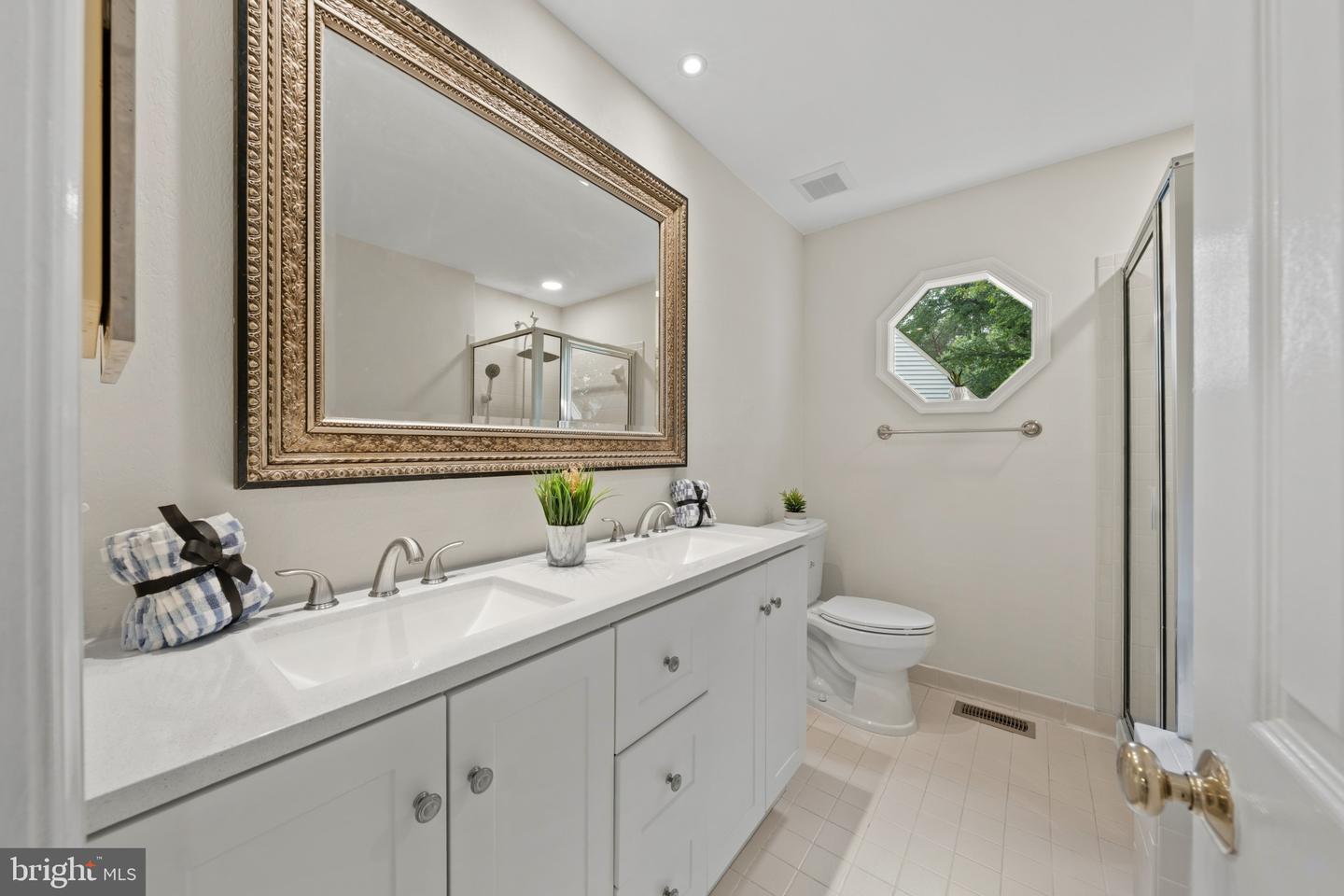 6414 Bromfield Trce Property Photo 25