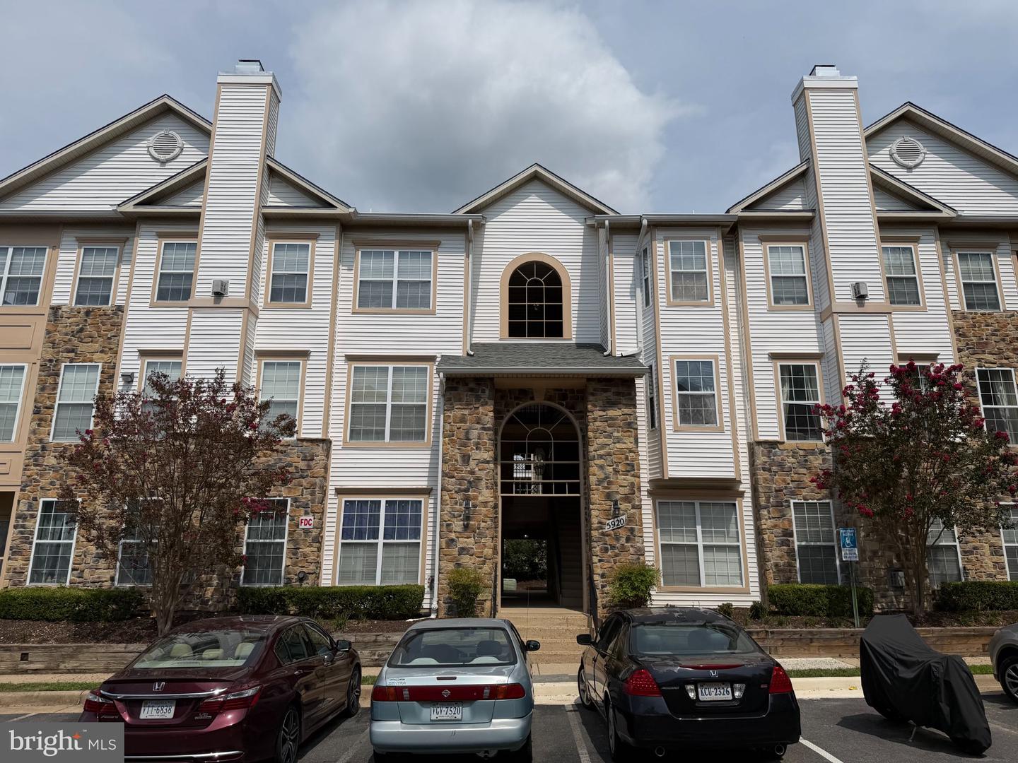5920 Founders Crossing Ct #301 Property Photo 1
