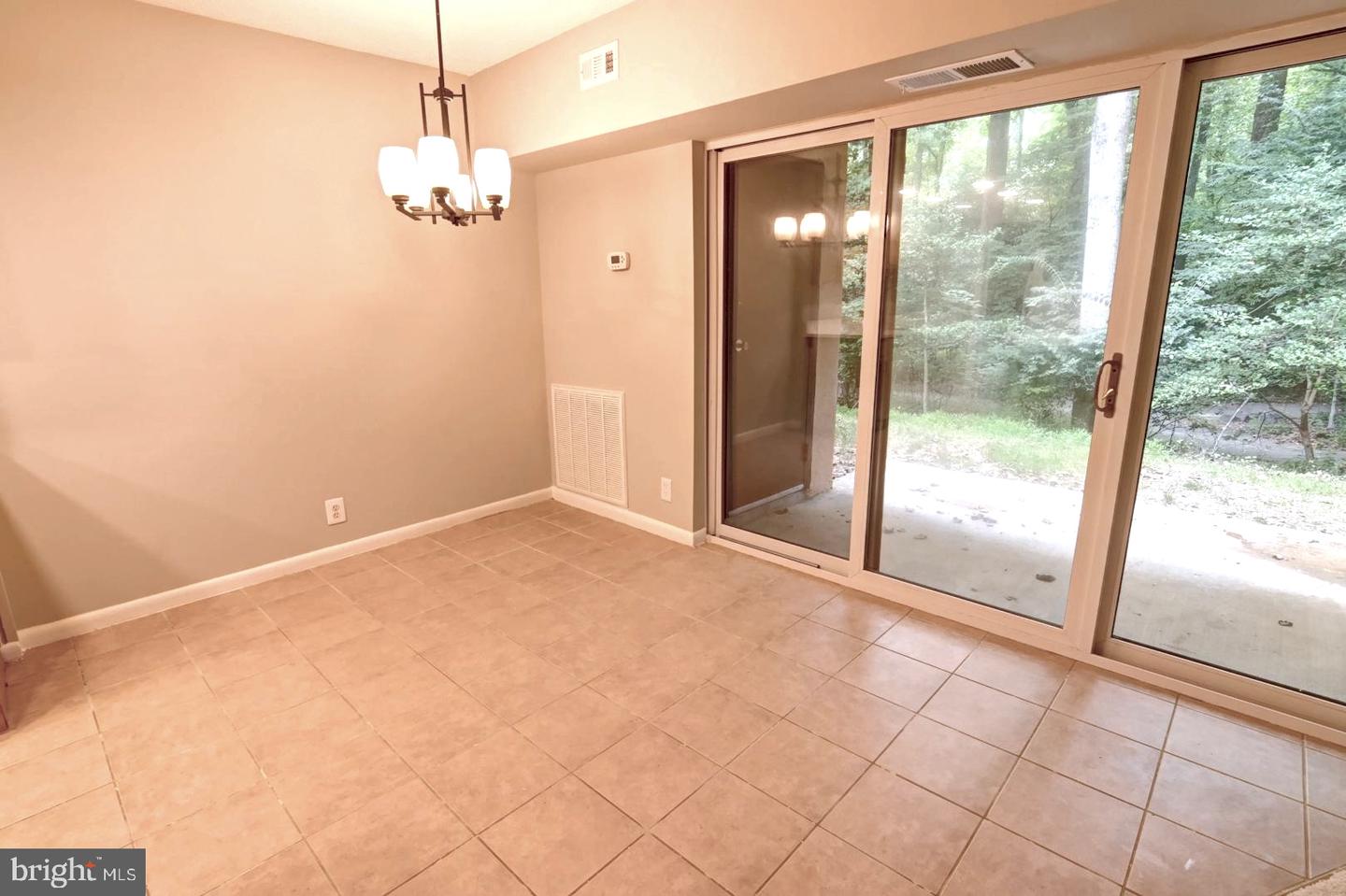 11658 Stoneview Sq #2b Property Photo 2