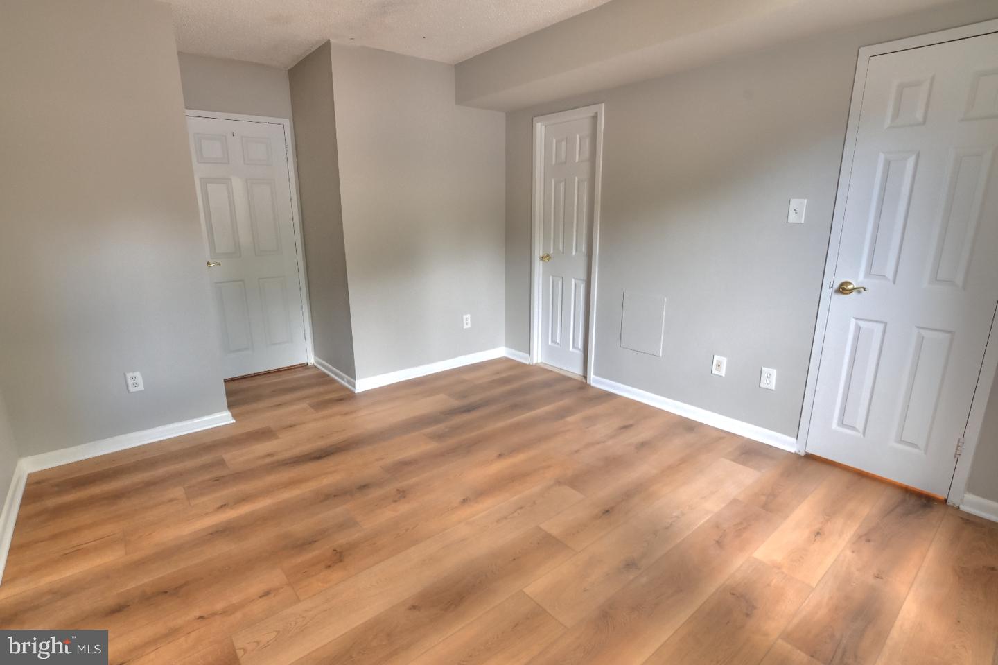 11658 Stoneview Sq #2b Property Photo 14