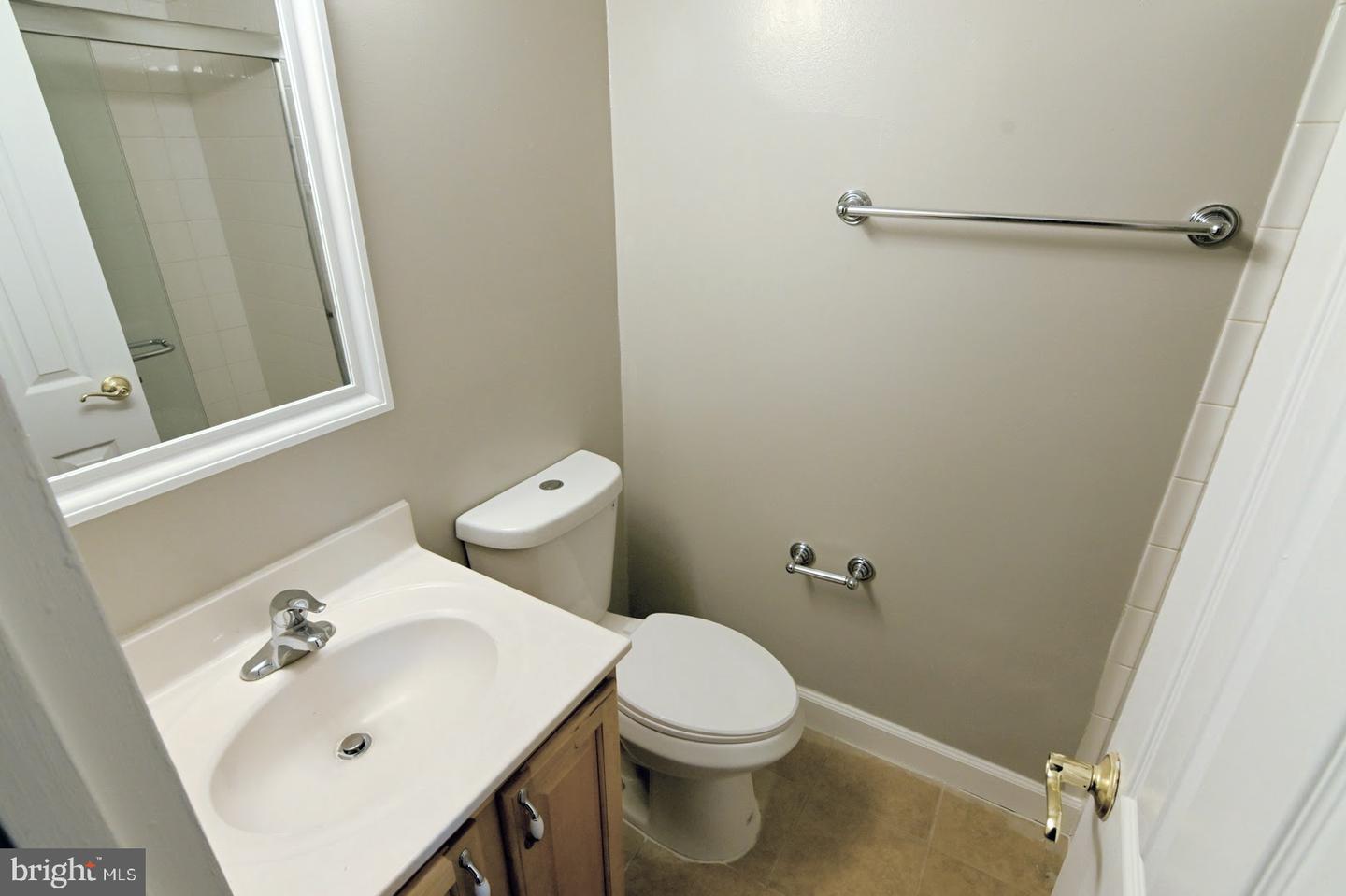11658 Stoneview Sq #2b Property Photo 18