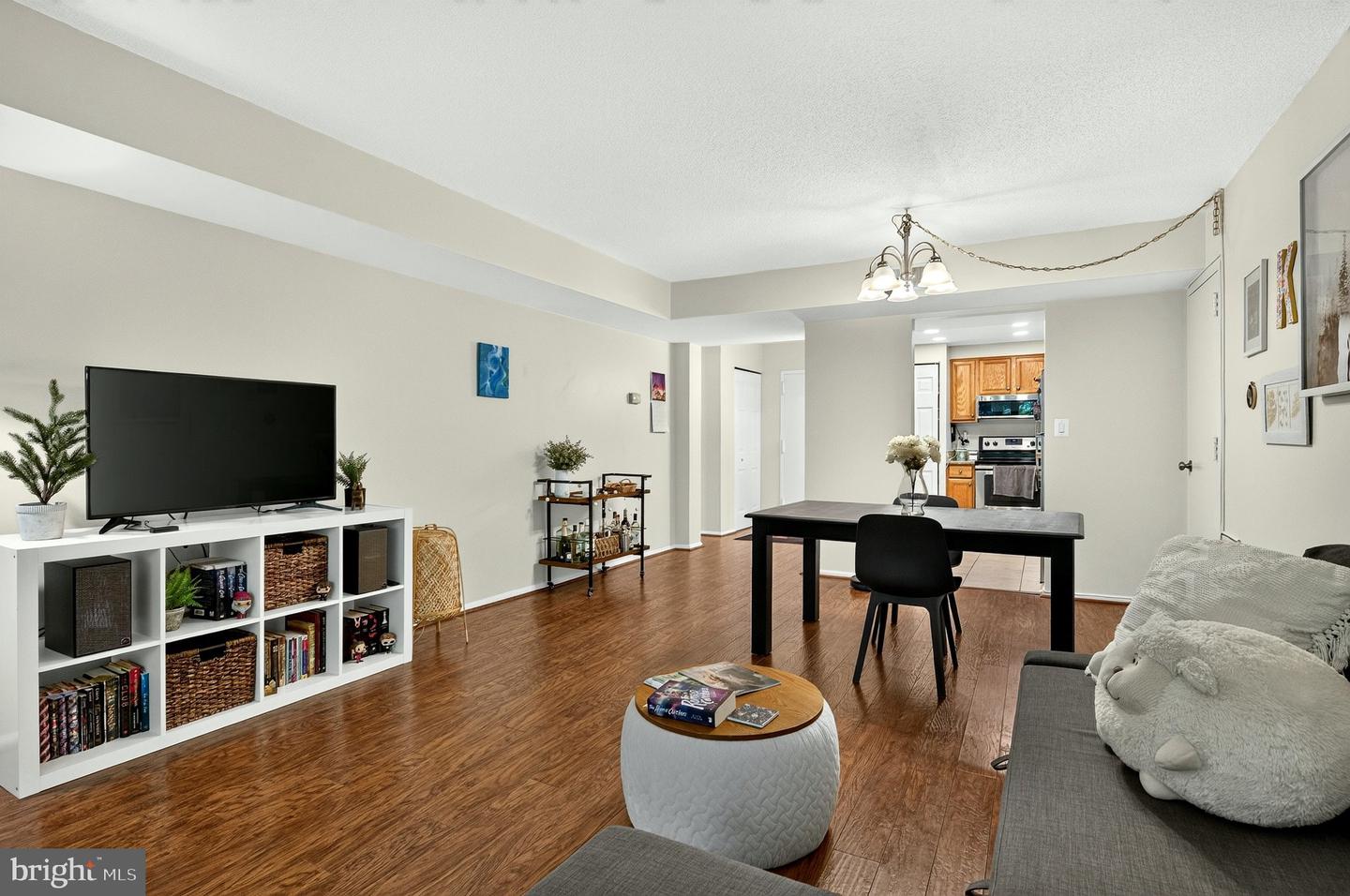 7640 Provincial Dr #112 Property Photo 30