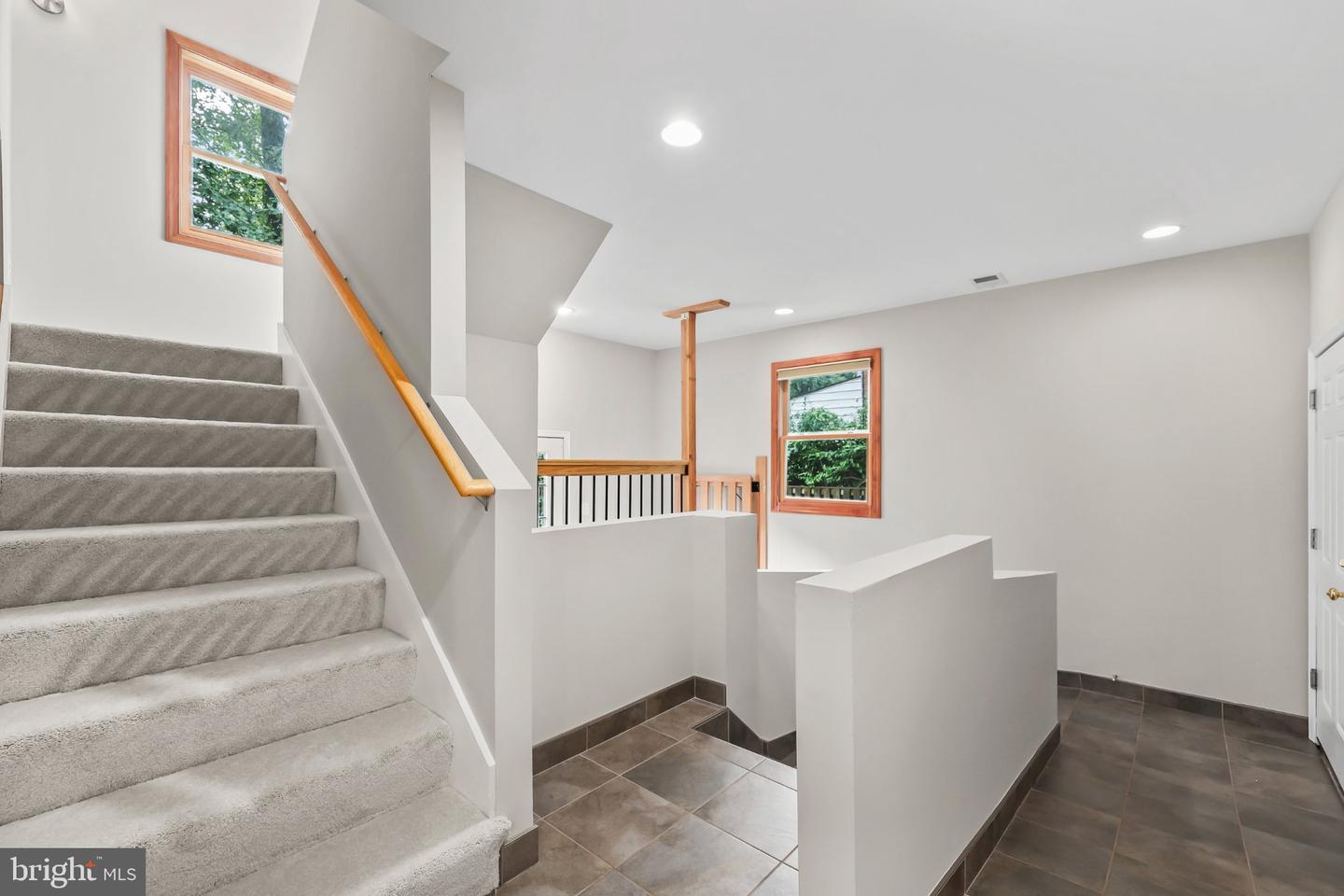 7609 Burnside Ct Property Photo 17