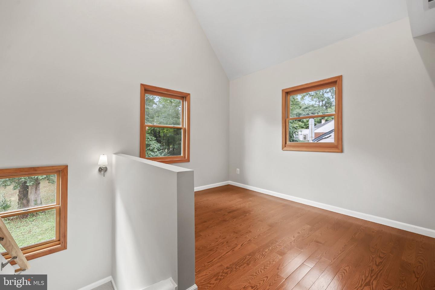 7609 Burnside Ct Property Photo 24