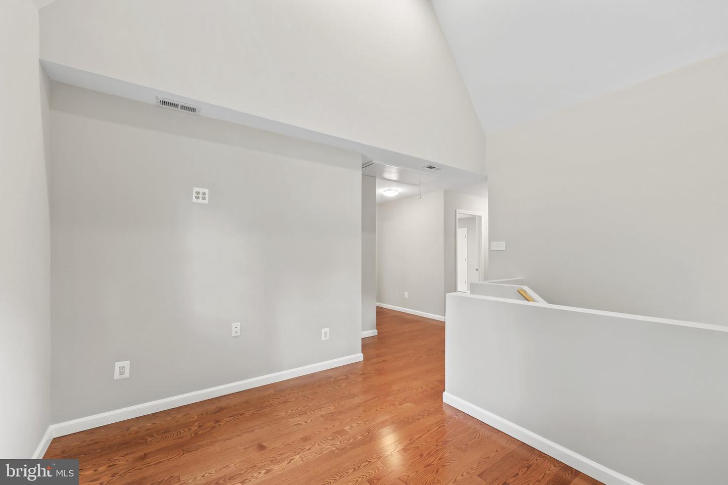 7609 Burnside Ct Property Photo 25