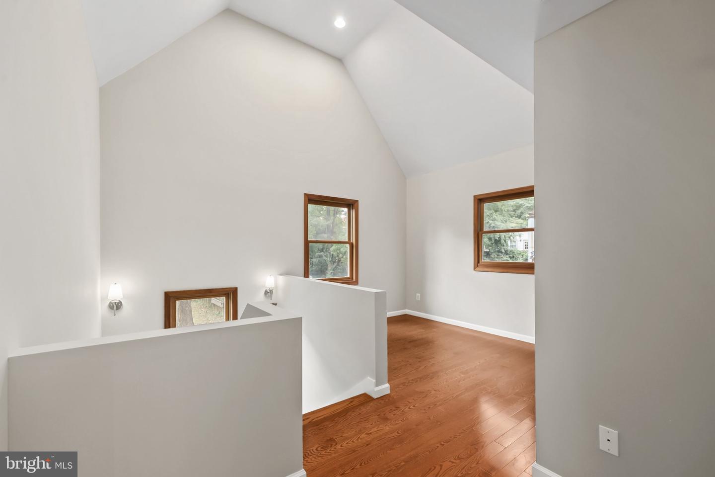 7609 Burnside Ct Property Photo 26