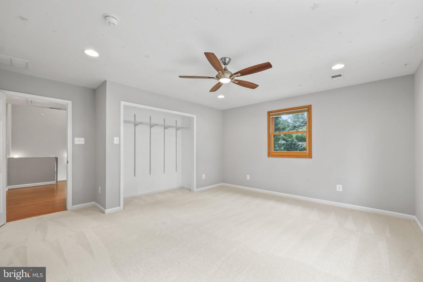 7609 Burnside Ct Property Photo 30